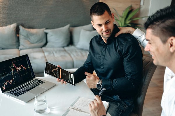 How Does High-Tech Computing Transform Daily Life in the UK?